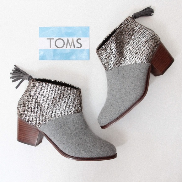 TOMS Leila Gray Felt Shine Boucle Booties - Picture 1 of 8